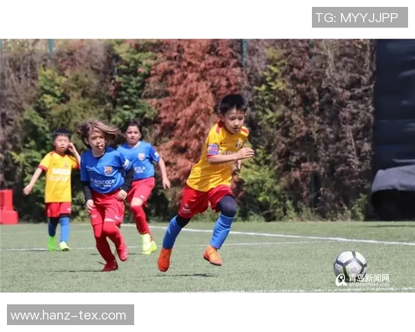 美国国家队与西班牙足球队激战正酣谁将赢得这场精彩对决 美国国家队与西班牙足球队激战正酣谁将赢得这场精彩对决